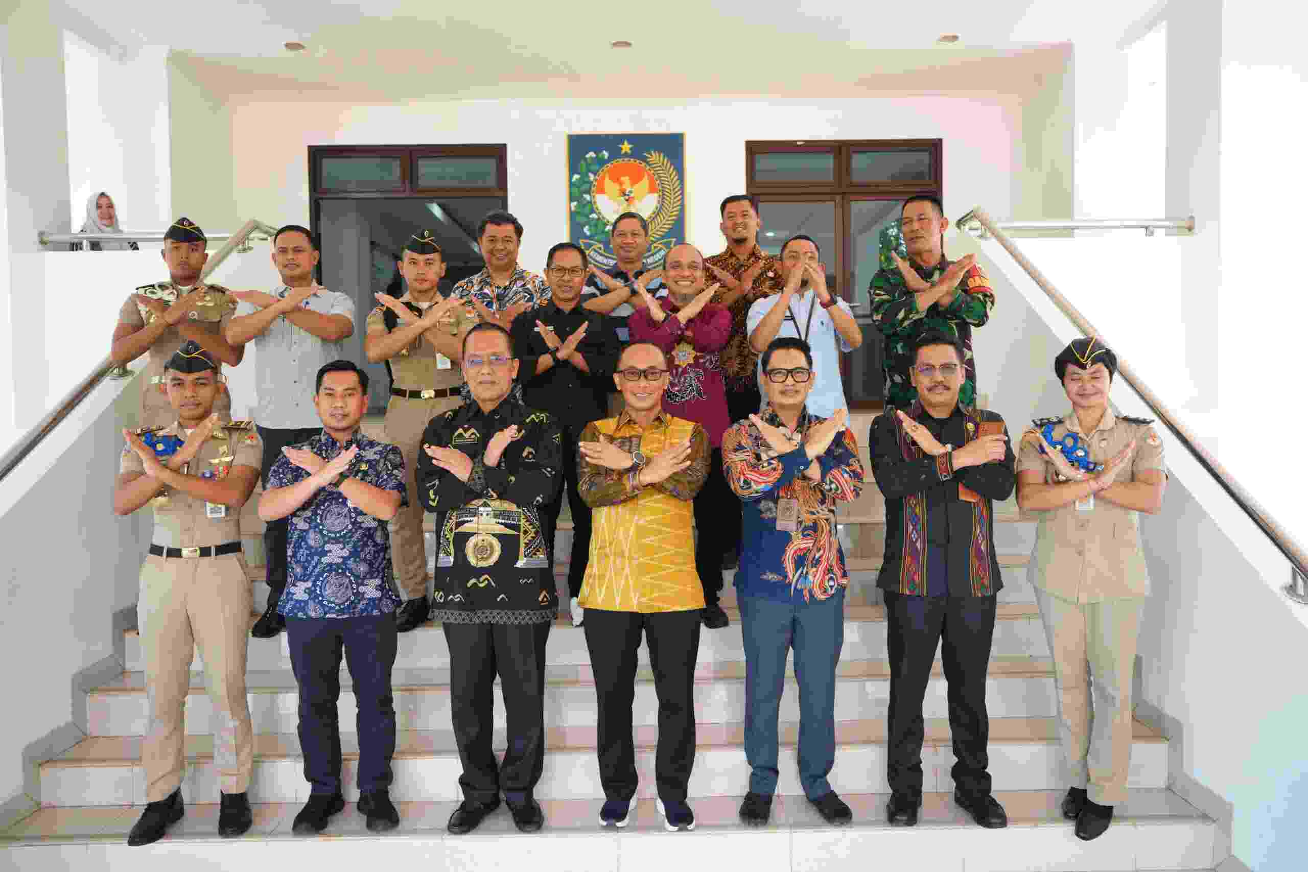 Penjabat Gubernur Sulawesi Selatan, Prof Zudan Arif Fakrulloh, memberi kuliah umum di Institut Pemerintahan Dalam Negeri (IPDN) Kampili. (Ist)