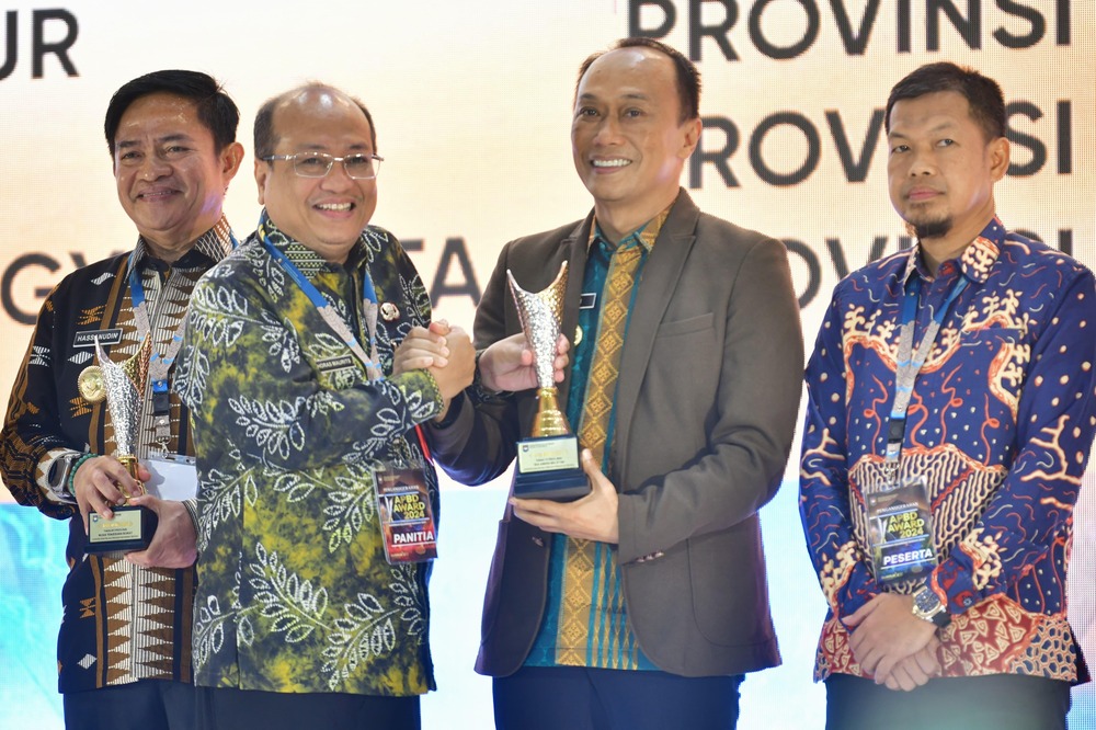 Keberhasilan Pj Gubernur Prof Zudan Bawa Sulsel Raih 2 Piala APBD Award untuk Pertama Kalinya